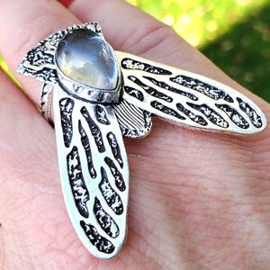 New Rose Quartz Flying Insect Silver Ring.